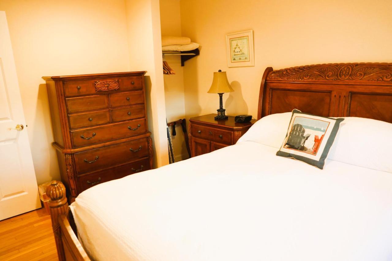 Bed & Breakfast By The Sea Guests And