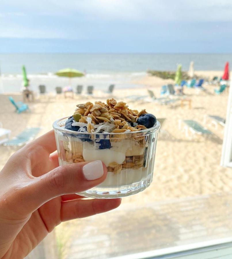 Bed & Breakfast By The Sea Guests And 3*