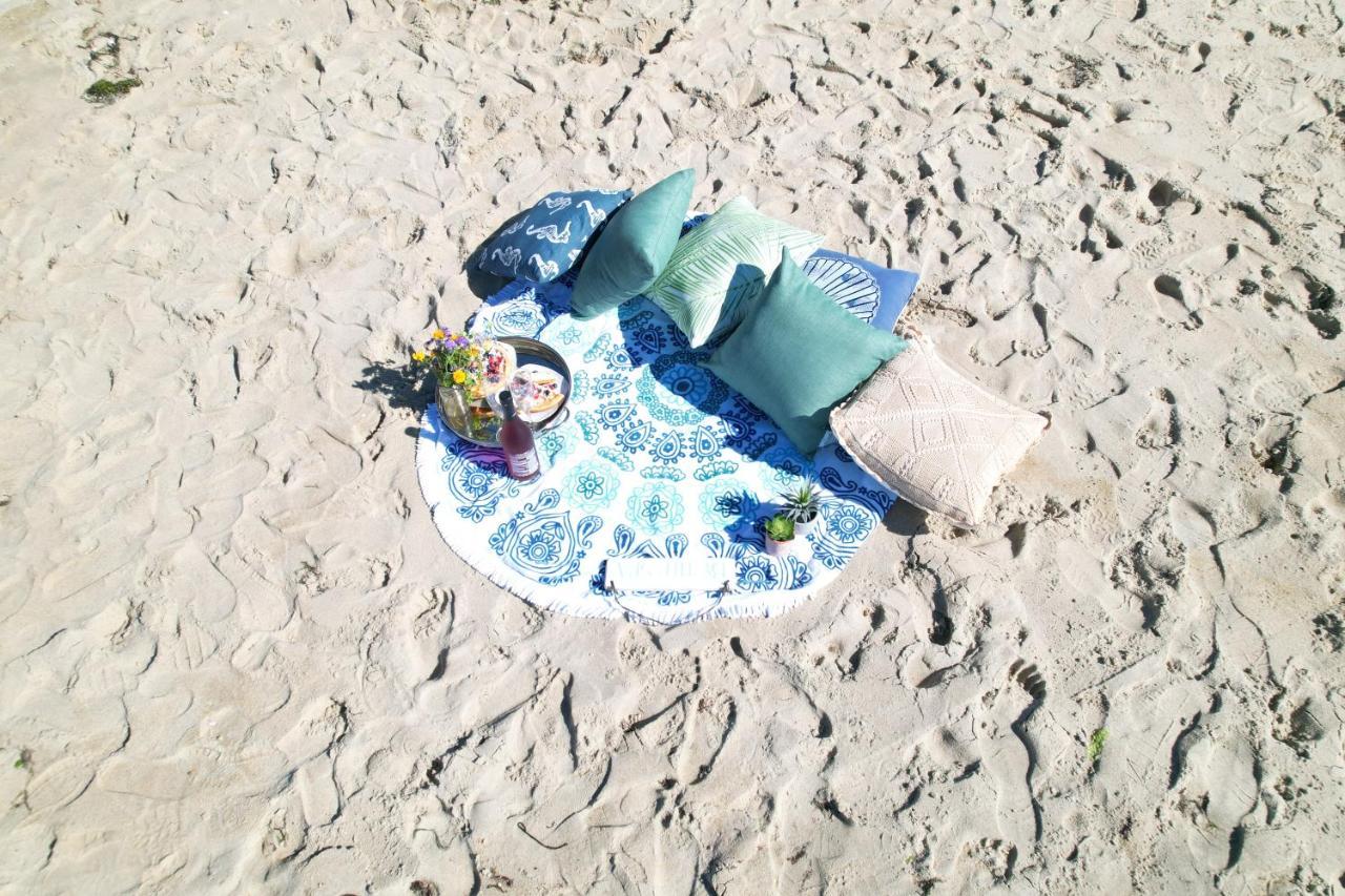 By The Sea Guests And Bed & Breakfast Dennisport