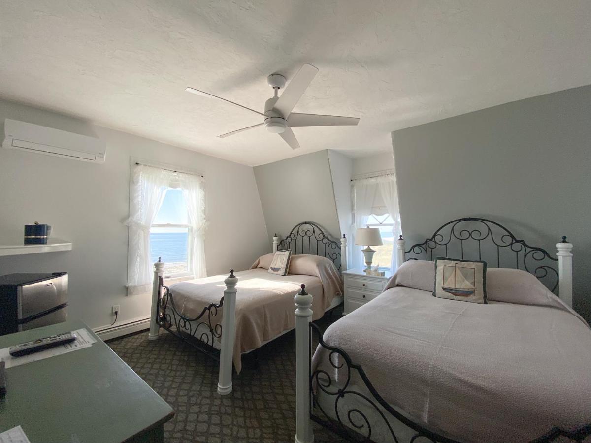 Bed & Breakfast By The Sea Guests And Dennisport
